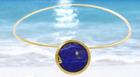 ROUND ROUGH LAPISLAZULI SAILBOAT PENDANT WITH DIAMOND IN SILVER AND GOLD