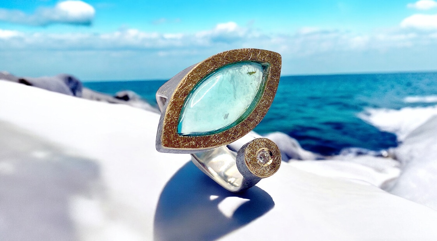 anillo opalo azul peruano navette con brillante plata oro