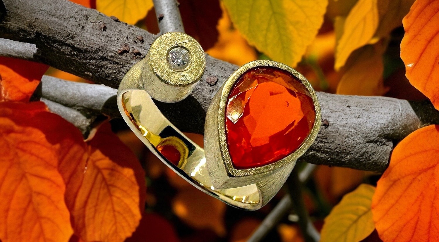 knob mexican fire opal ring with diamond in gold