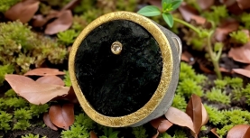 ANELL TURMALINA NEGRE BRUT RODO BRILLANT PLATA OR