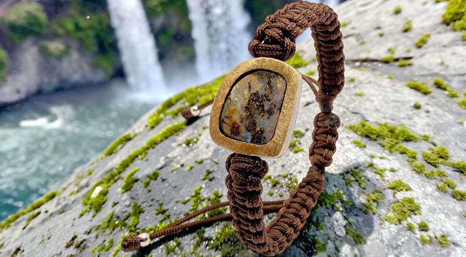 brazalete opalo boulder triangular macramÉ marron plata oro