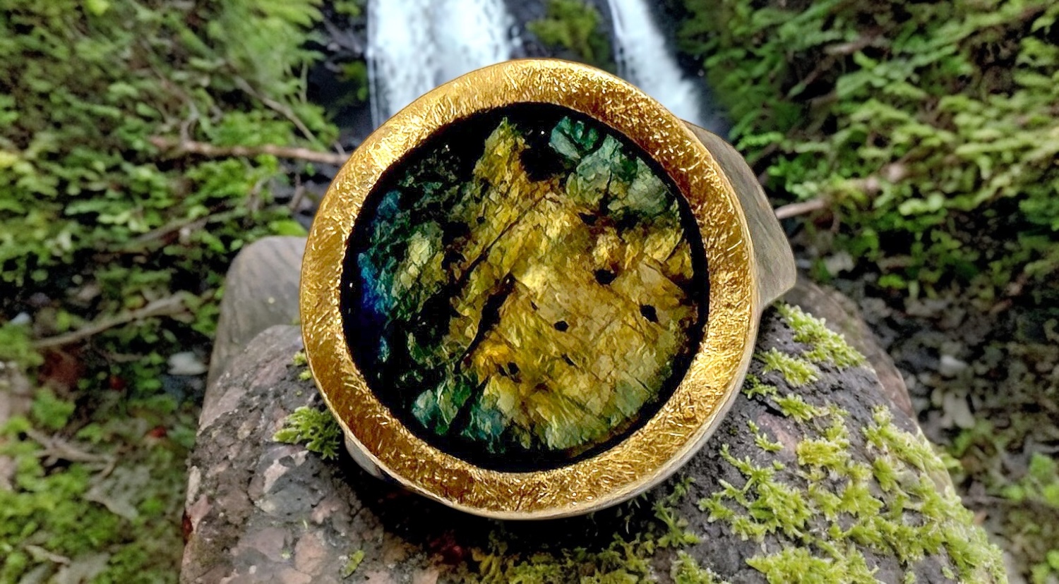 anillo labradorita bruto redondo plata oro