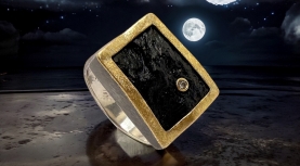 RECTANGULAR ROUGH BLACK TOURMALINE RING WITH DIAMOND IN SILVER AND GOLD