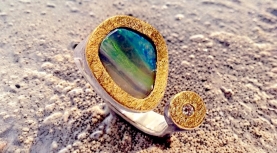 GREEN AUSTRALIAN BOULDER OPAL RING WITH DIAMOND IN SILVER AND GOLD